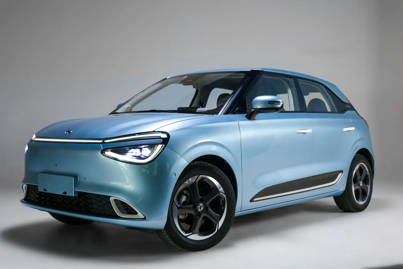 BOX 01 EV front three-quarter view