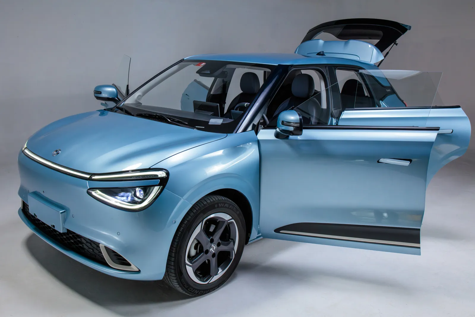 BOX 01 EV with doors and tailgate open